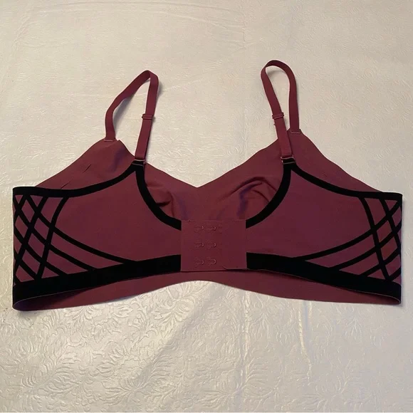 Honeylove Women's SoftForm Silhouette Maroon and Black Bra- XL - Picture 2 of 5